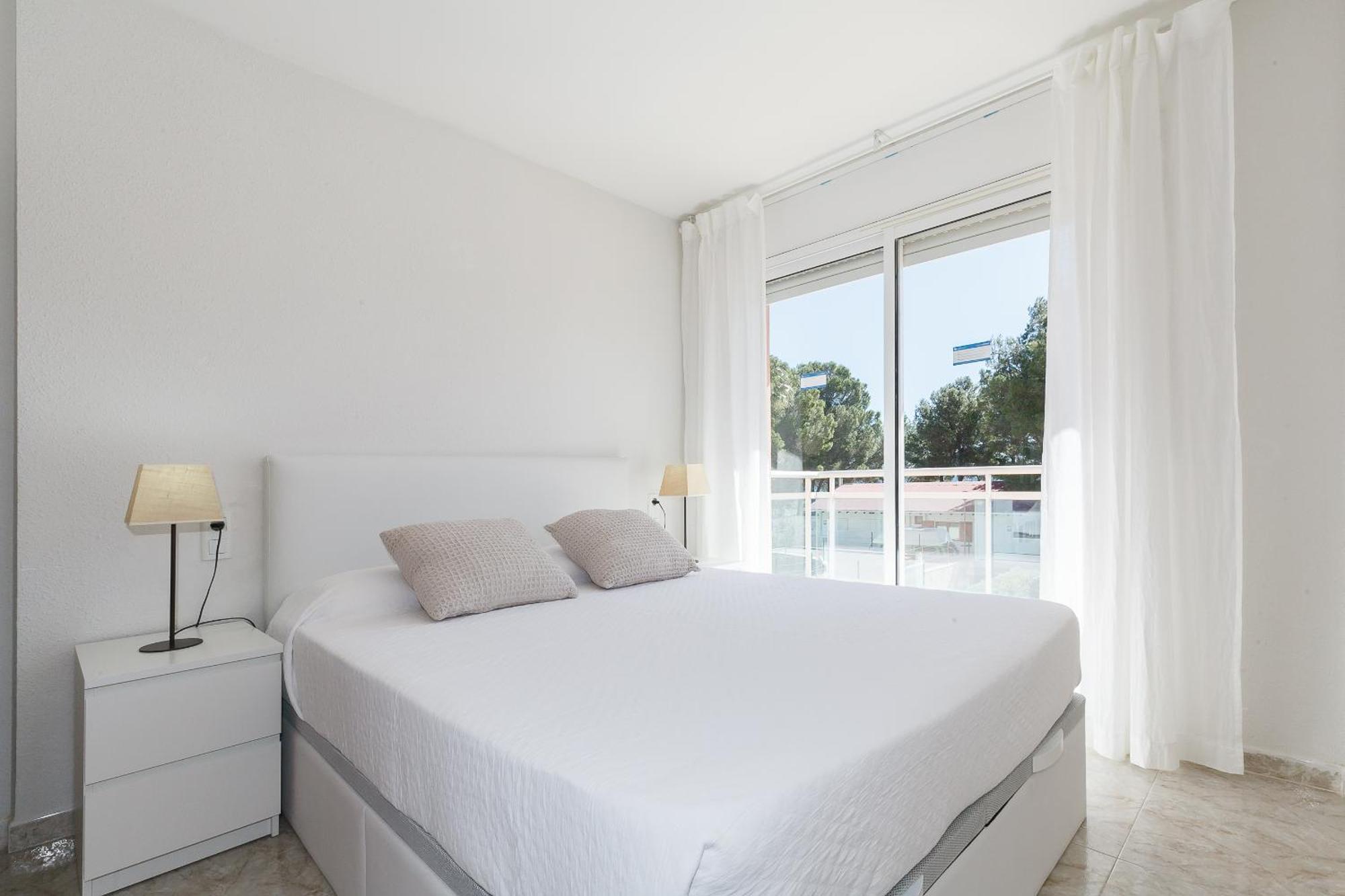 Apartamento UHC Arco del Sol Family Complex Hospitalet De L'Infant Habitación foto